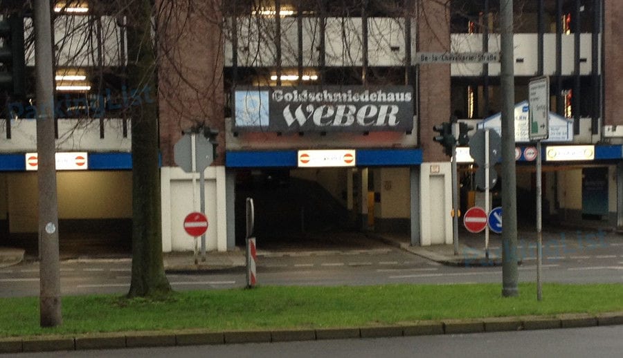 Außenansicht - Parkhaus Einkaufszentrum Gelsenkirchen 