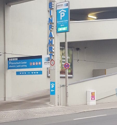 Einfahrt - Parkhaus Marktkauf Fuerth 