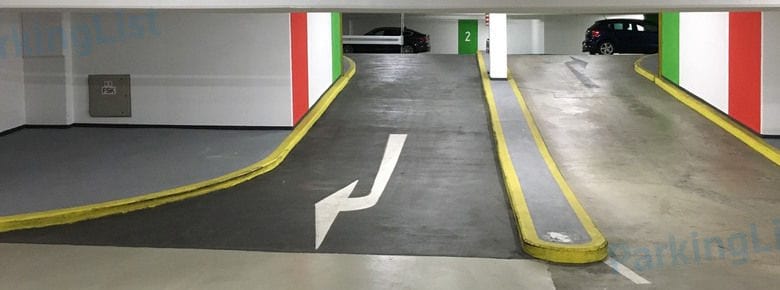 Innenansicht 1 - Parkhaus Vaihinger Markt Stuttgart 