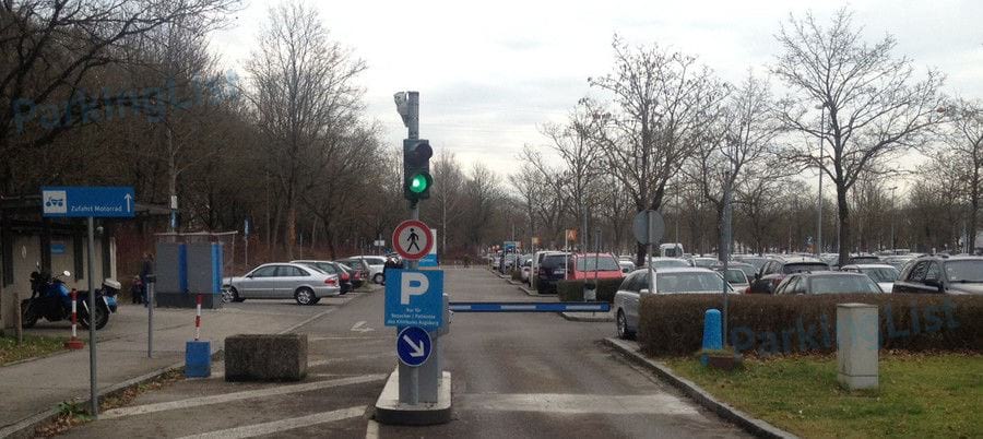 Zufahrt - Parkhaus Zentralklinikum Augsburg 