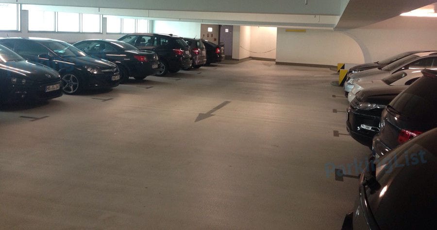 Innenansicht-2-Parkhaus Stephani Bremen 