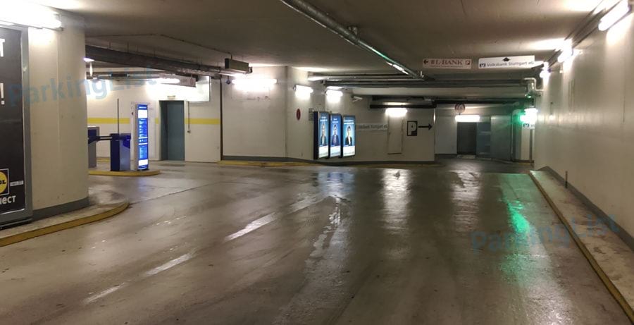 Innenansicht  - Parkhaus Friedrichsbau Stuttgart 