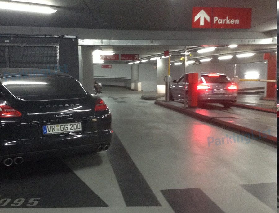 Innenansicht-3-Parkhaus An der Frauenkirche Dresden 