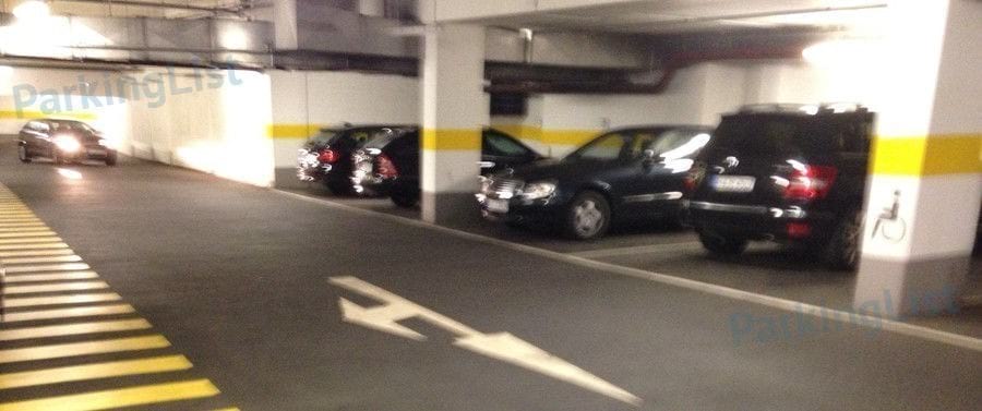 Innenansicht 2 - Parkhaus Schwabenzentrum Stuttgart 