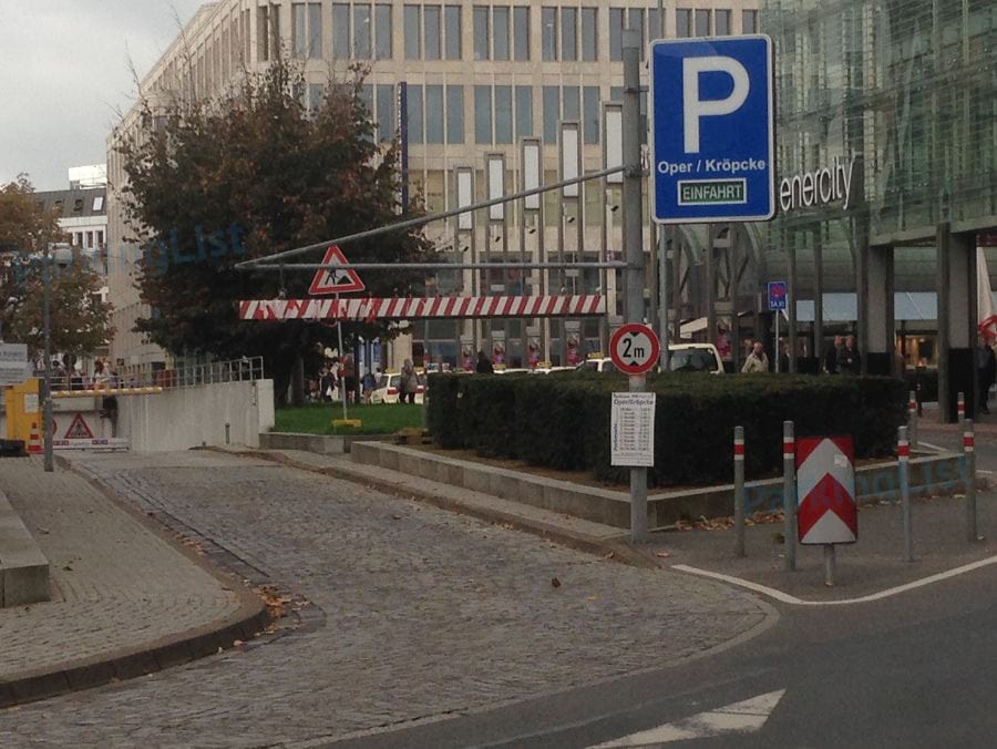 Aussenansicht 1 - Tiefgarage Oper Kroepcke Hannover 