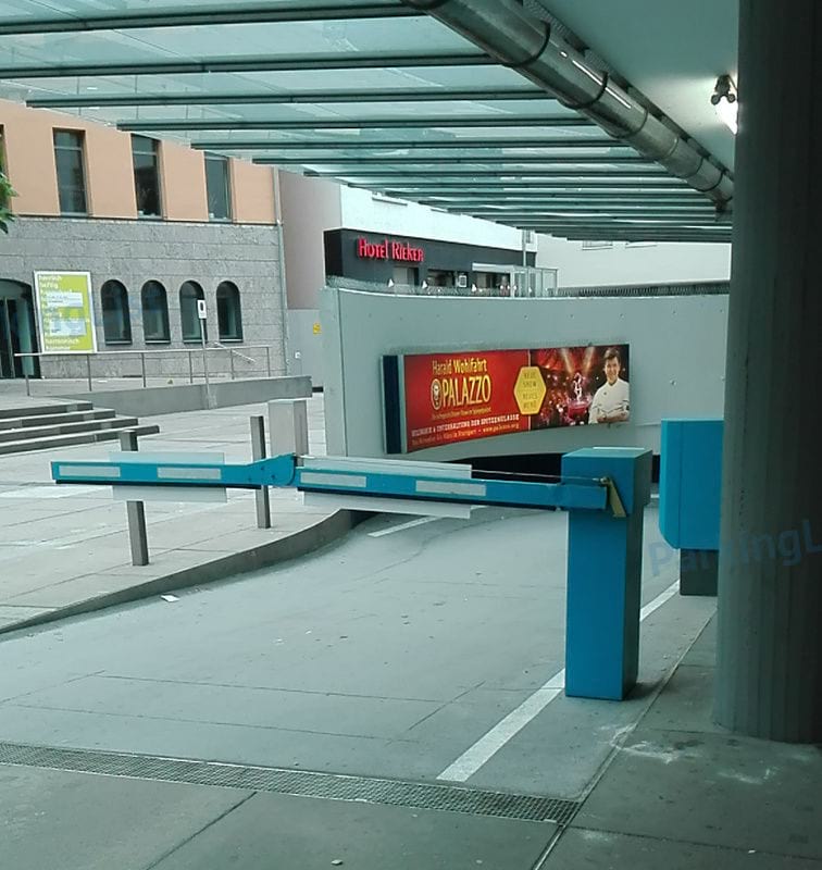 Ausfahrt - Parkhaus Zeppelin Carr e Stuttgart 