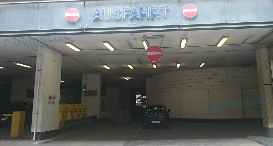 Außenansicht-3-Parkhaus Kudamm Karree Berlin 