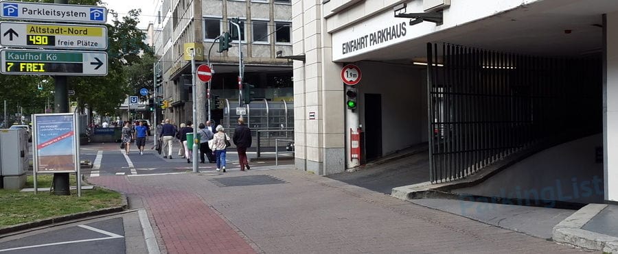 Außenansicht-1-Parkhaus Galeria Kaufhof Koe Duesseldorf 