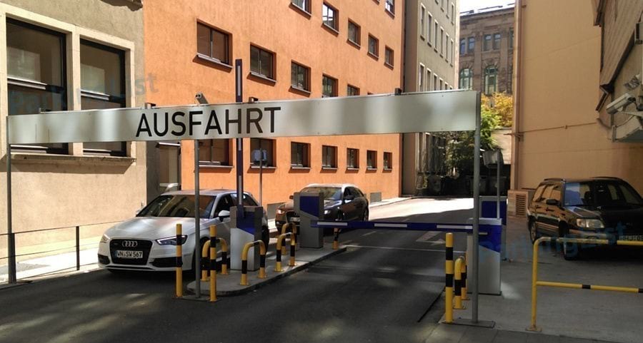 Ausfahrt - Parkhaus Hofdienergarage Stuttgart 