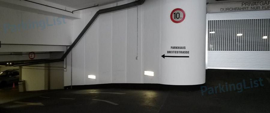 Innenansicht 1 - Parkhaus Breitestrasse Stuttgart 