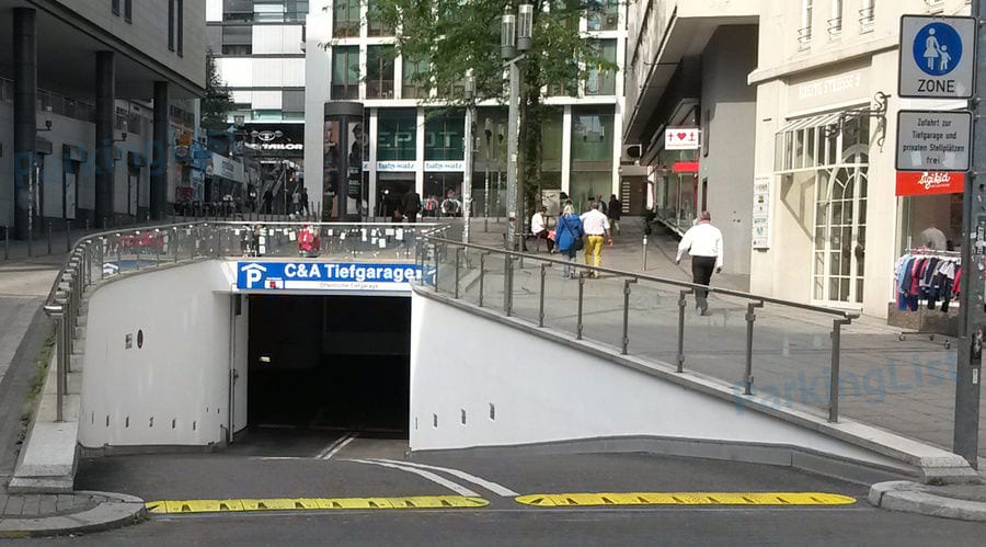 Einfahrt - Parkhaus Breitestrasse Stuttgart 