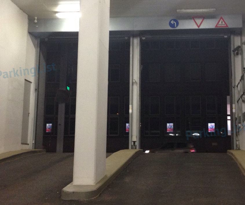 Ausfahrtsansicht-Parkhaus Graf Adolf Platz 15 Duesseldorf 