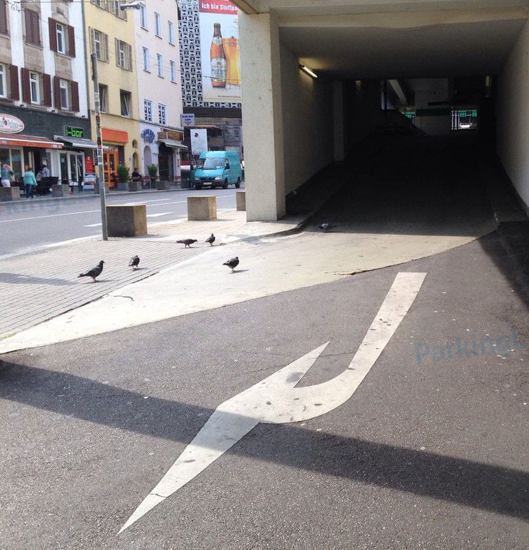 Ausfahrt - Parkhaus Galeria Kaufhof Horten Stuttgart 