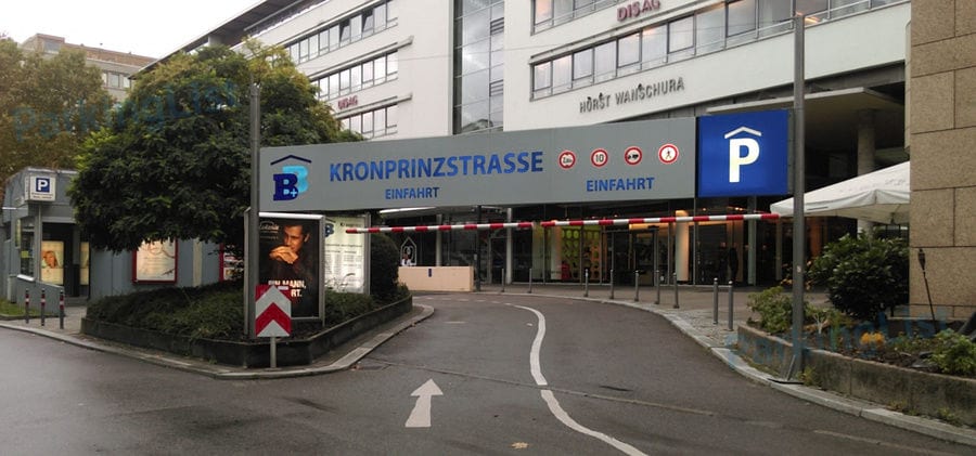 Einfahrt - Parkhaus Stadtmitte Stuttgart 