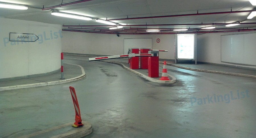 Innenansicht-2-Parkhaus Junghofstrasse Frankfurt am Main 