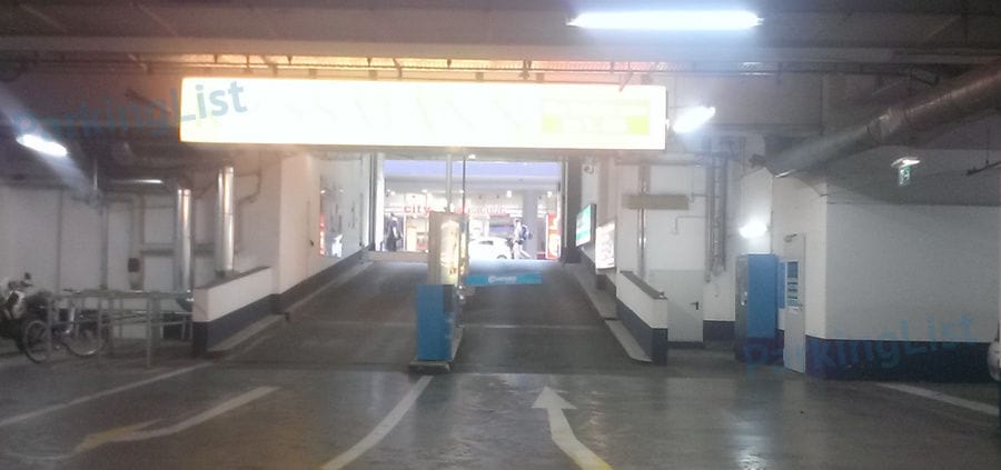 Innenansicht 2 - Parkhaus Stephangarage Stuttgart 