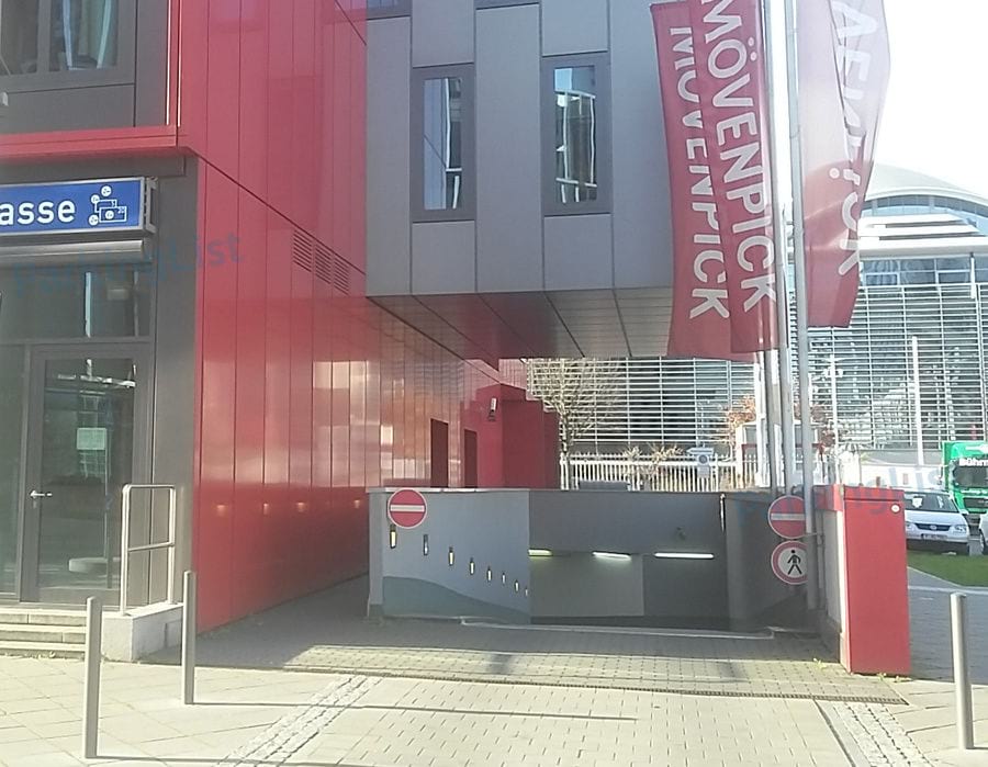 Außenansicht - Parkhaus Hotel Moevenpick Frankfurt 