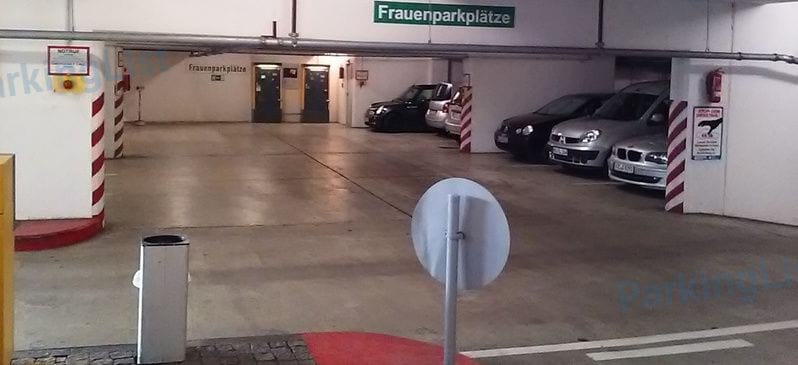 Innenansicht 1 - Parkhaus Krichelstrasse 26 Moenchengladbach 