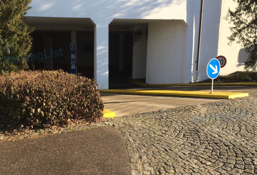 Einfahrt - Parkhaus Marktplatz Esslingen am Neckar 