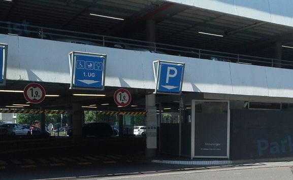 Außenansicht 1 - Parkhaus Breuninger Stuttgart 