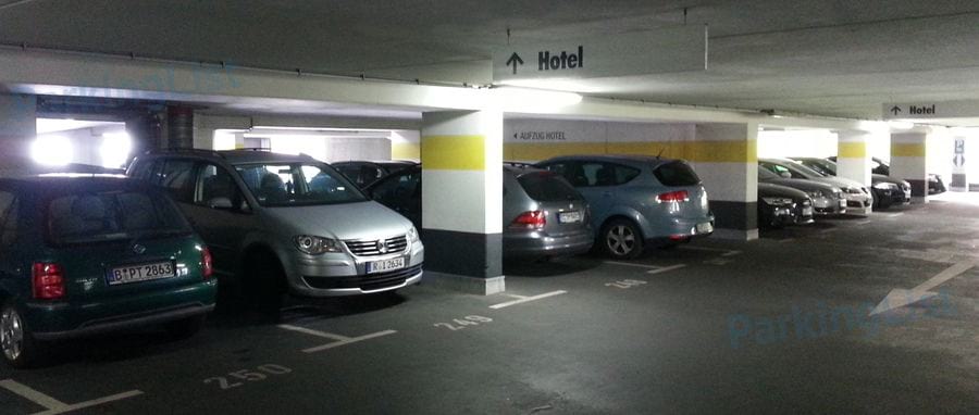 Innenansicht 1 - Parkhaus Forum Landsberger Allee Berlin 