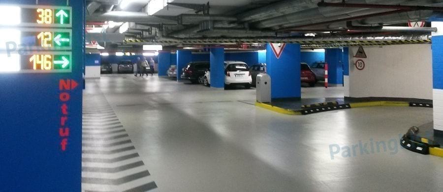 Innenansicht-1-Parkhaus Schadow Arkaden Duesseldorf 