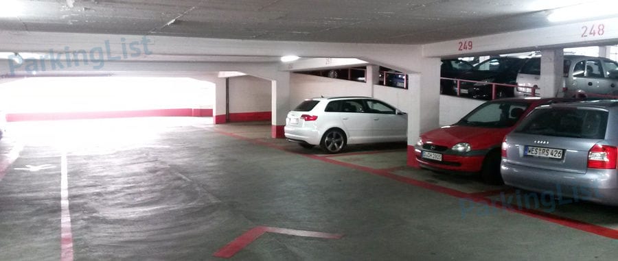 Innenansicht-2-Parkhaus-Schadowstrasse-Bleichstrasse-Duesseldorf