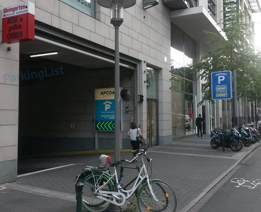 Außenansicht-2-Parkhaus Sevens Duesseldorf 