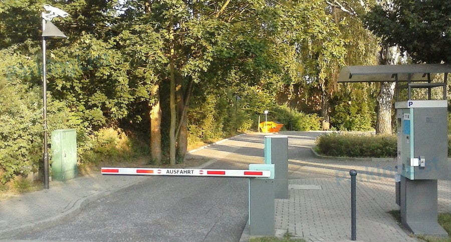 Ausfahrt - Parkhaus Am Krongut Potsdam 