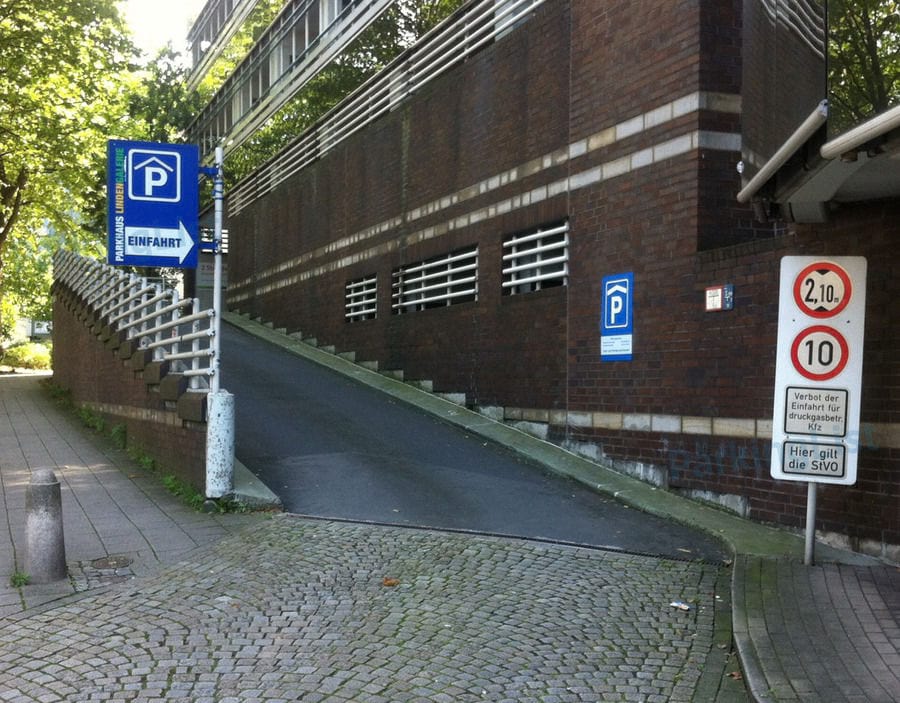 Parkhaus Am Deutschlandhaus Essen Parken in Essen