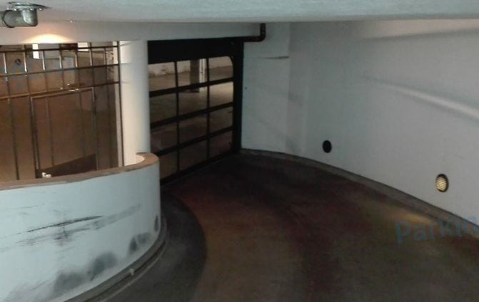 Einfahrt - Parkhaus Schiffgraben Hannover 