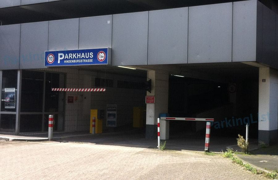 Außenansicht-1-Parkhaus Hindenburgstr Essen 