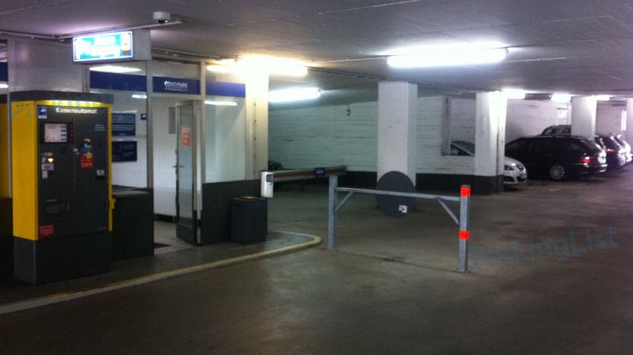 Innenansicht-2-Parkhaus Maxstr Essen 