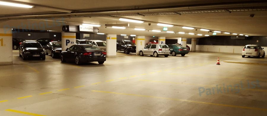 Innenansicht-1-Parkhaus Am Theater Frankfurt am Main 