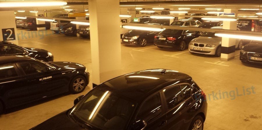 Innenansicht-2-Parkhaus Baseler Platz Frankfurt am Main 