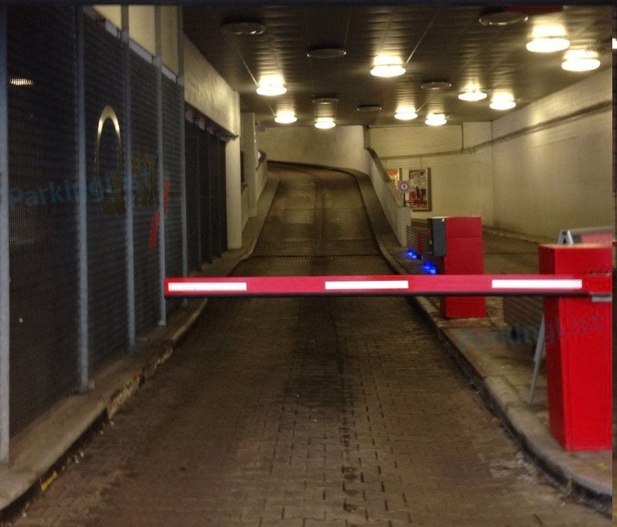 Innenansicht 2 - Parkhaus Herforderstrasse 9 Bielefeld 