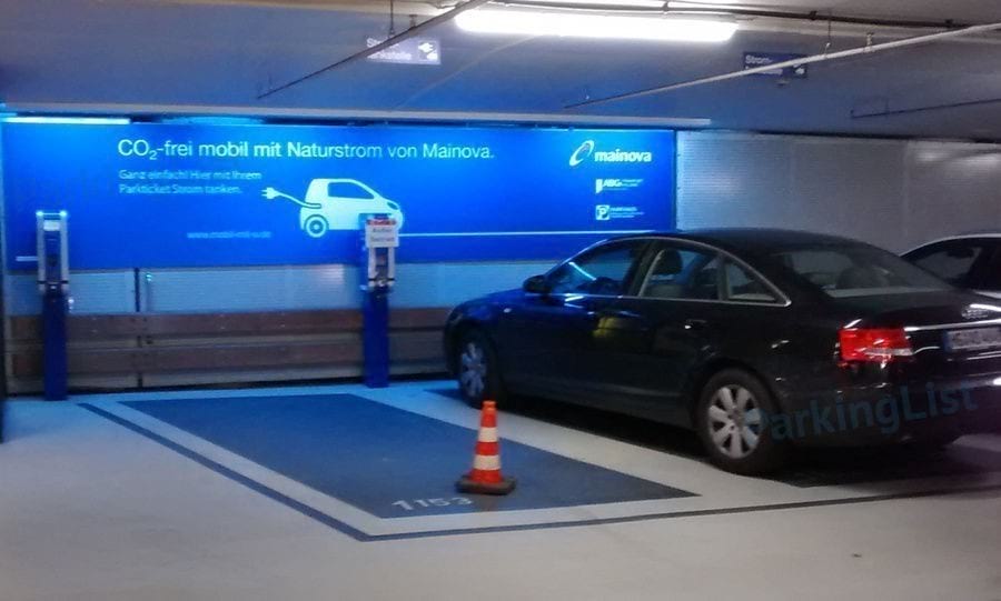 Innenansicht-2-Parkhaus Goetheplatz Frankfurt am Main 