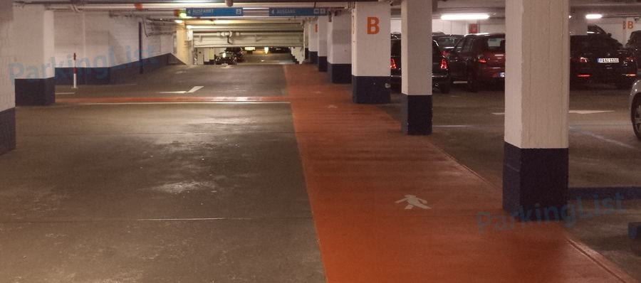 Innenansicht-3-Parkhaus Hotel Intercontinental Frankfurt 