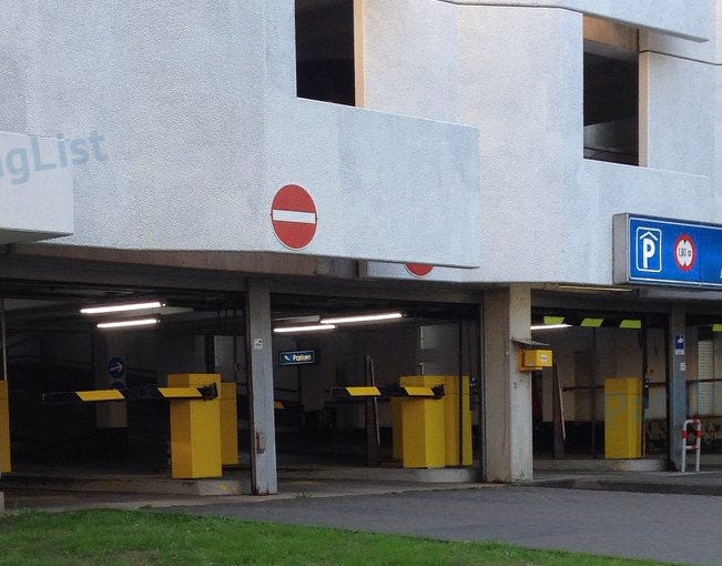 Einfahrtsansicht 1 - Parkhaus Joellenbecker Strasse Bielefeld 