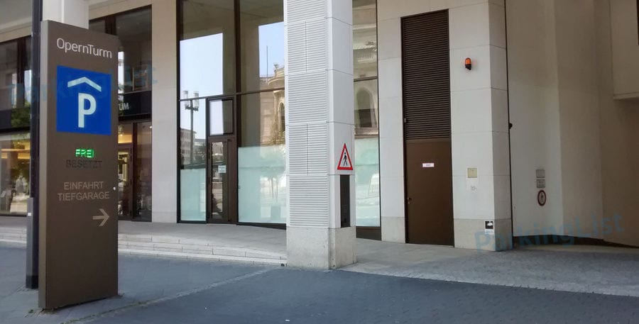 Außenansicht-1-Parkhaus Opernturm Frankfurt 