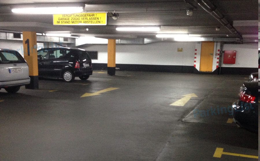 Innenansicht 1 - Parkhaus CineStar Bielefeld 