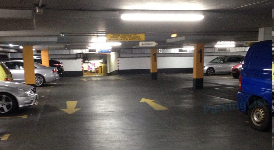 Innenansicht 2 - Parkhaus CineStar Bielefeld 