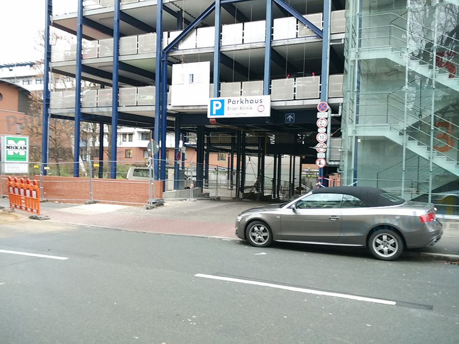 Außenansicht 2 - Parkhaus Erler Klinik Nuernberg 