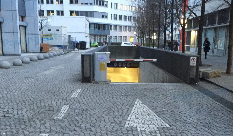 Zufahrt - Parkhaus GSW Haus Berlin 