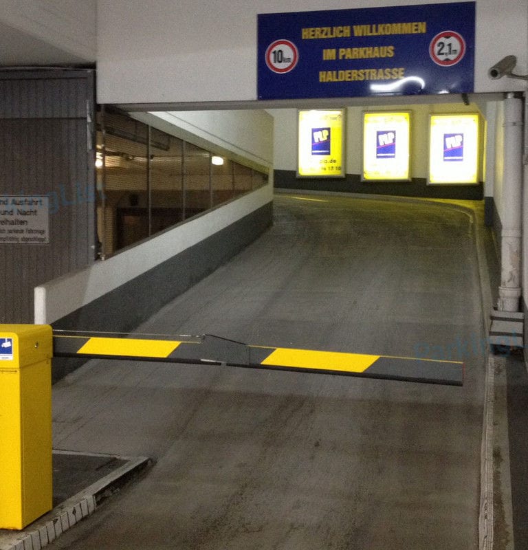 Innenansicht - Parkhaus Halderstr Augsburg 
