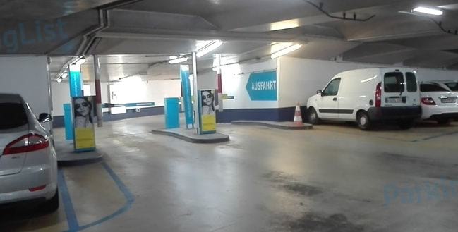 Innenansicht 2 - Parkhaus Post Galerie Karlsruhe 