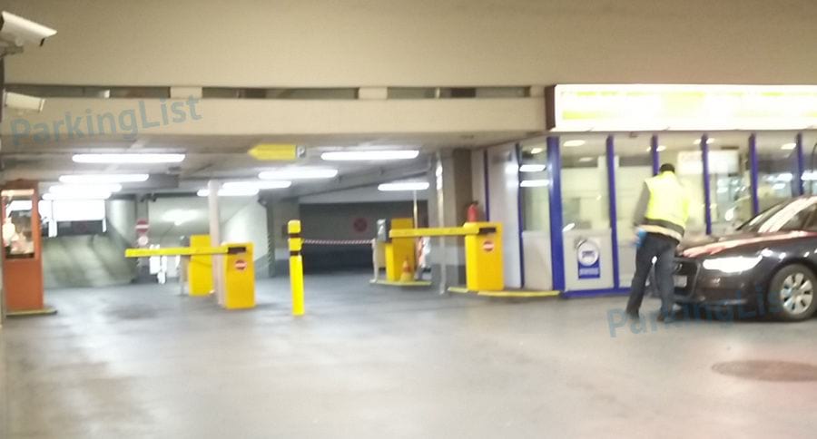 Innenansicht 1 - Parkplatz Adlerstrasse 4 8 Nuernberg 