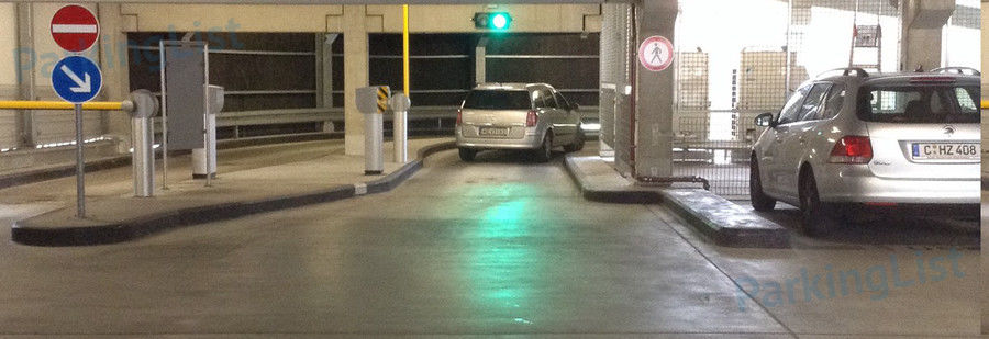 Innenansicht 1 - Parkhaus Bautzner Straße Dresden 