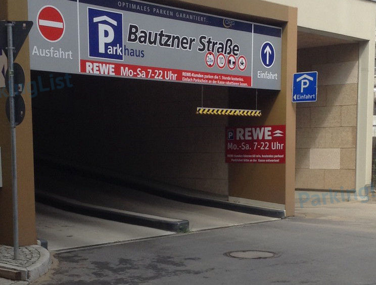 Einfahrt - Parkhaus Bautzner Straße Dresden 