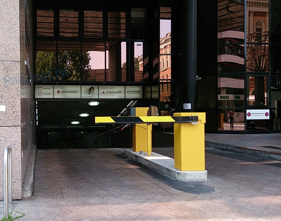 Außenansicht-2-Parkhaus Galerie Luise Hannover 